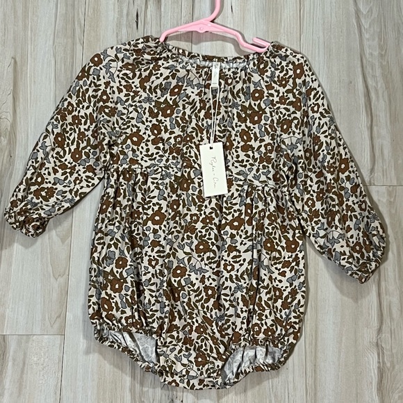 Rylee + Cru Other - New with tags! Rylee + cru bubble • fall floral family pictures